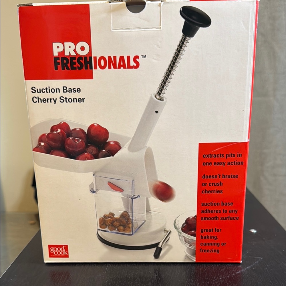 Pro Freshionals Suction Base Cherry Stoner